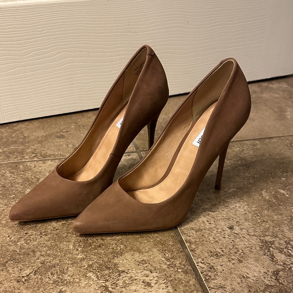 Steve Madden “Daisie” Elegant Brown Stiletto Heels
